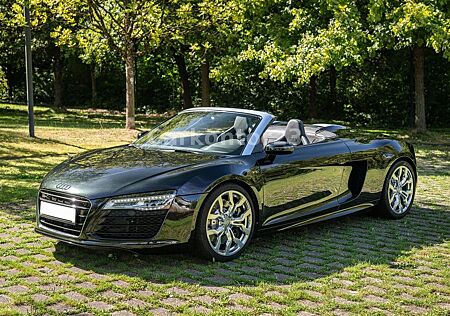 Audi R8 Spyder 5.2 FSI quattro*S-Tronic*Schale*Carbon
