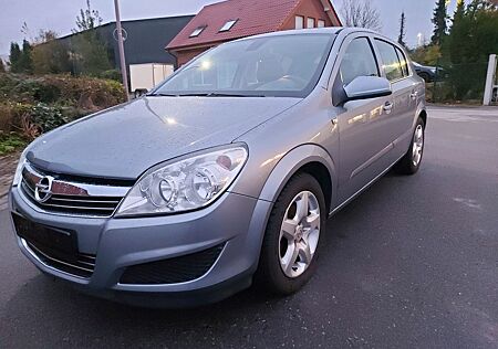 Opel Astra 1.4 Twinport CATCH ME Easytronic