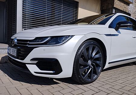 VW Arteon Volkswagen 2.0 TSI 206kW DSG 4MOTION R-Line R-Line