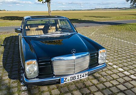 Mercedes-Benz 250