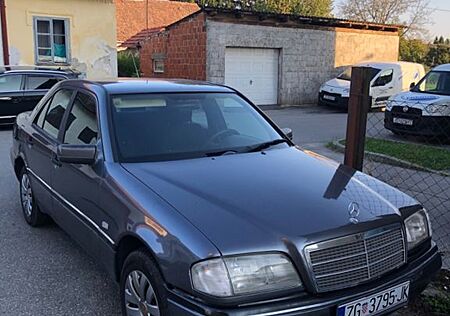 Mercedes-Benz C 220 D CLASSIC Classic
