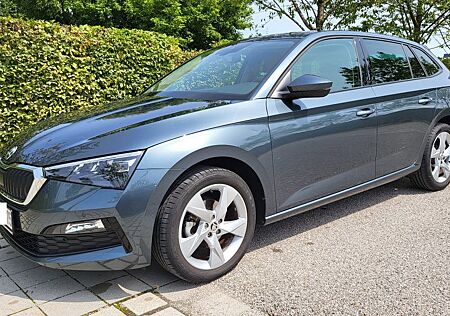 Skoda Scala 1.5 TSI ACT DSG Style Style AHK, Leder,