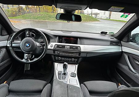 BMW 520d xDrive Touring A -