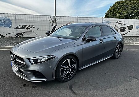 Mercedes-Benz A 180 gebraucht kaufen Mercedes-Benz A 180 d AMG Line