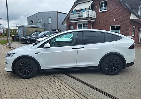 Tesla Model X Plaid Autonomes Fahren Anhängerkupplung