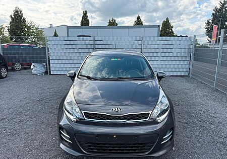 Kia Rio 1.4CRDI Platinum Edition Navi Xenon Euro6