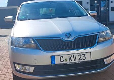 Skoda Rapid 1.2 TSI 77kW Elegance Elegance