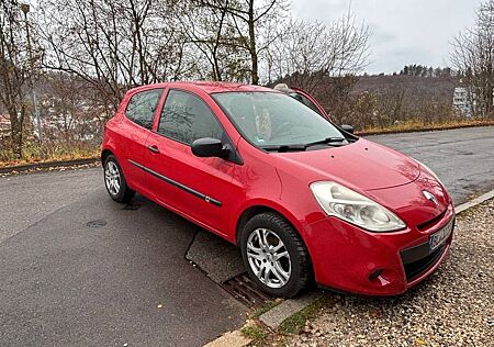 Renault Clio 1.2 16V 75