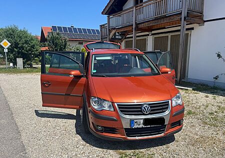 VW Touran Volkswagen 2.0 TDI 103kW DPF -