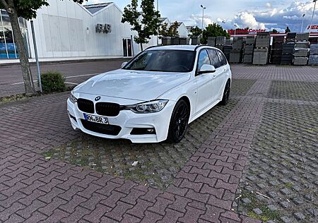 BMW 320d Touring M Sport HUD