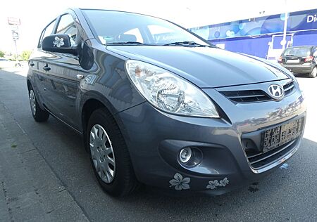 Hyundai i20 *TÜV 04/2027**Automatic*Garantie*1.Hand*8-fa