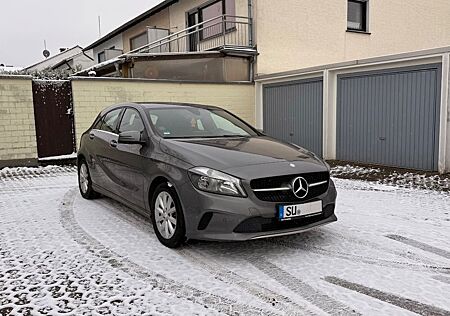 Mercedes-Benz A 180 BlueEFFICIENCY Style Edition +GARANTIE