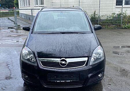 Opel Zafira 1.8 -