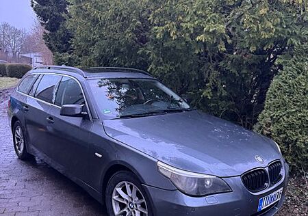 BMW 525