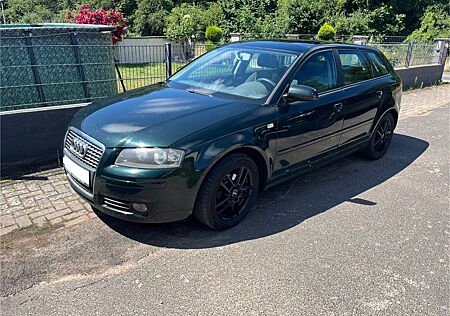 Audi A3 1.6 FSI Attraction Sportback Attraction