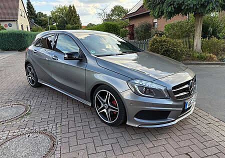 Mercedes-Benz A 180 BlueEFFICIENCY AMG Sport AMG Sport