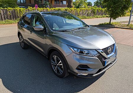 Nissan Qashqai 1.3 DIG-T 159PS N-Way Garagenwagen