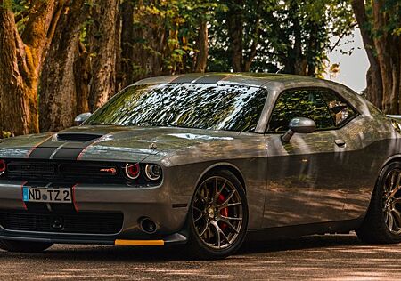 Dodge Challenger SRT 6.4l HEMI *VOLLAUSSTATTUNG