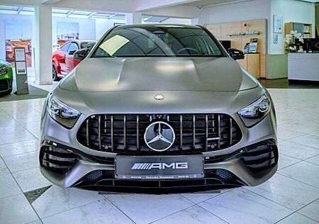 Mercedes-Benz A 45 AMG Mercedes-AMG A 45 S 4MATIC+ Kompaktlimousine Pre
