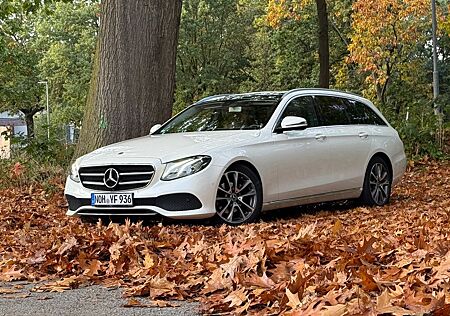 Mercedes-Benz E 200 d T Autom. -