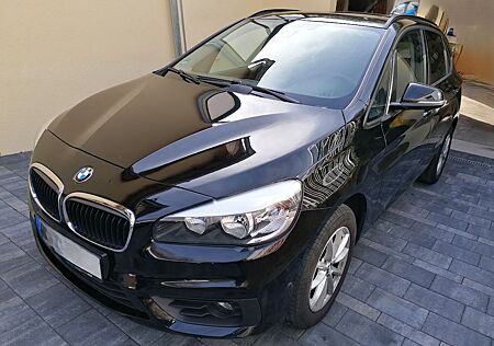 BMW 218d 218 Active Tourer - Automatik, Pano, AHK