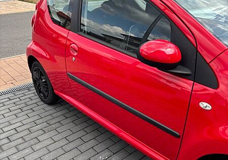 Peugeot 107 Petit Filou 70 Petit Filou
