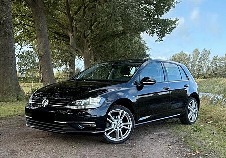 VW Golf Volkswagen 1.0 TSI 81kW - Highline