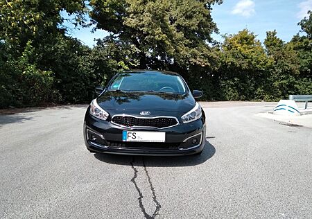 Kia Cee'd / Ceed 1.4 CVVT Premium+