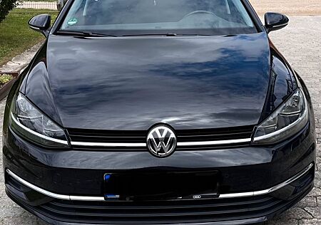 VW Golf Volkswagen 2.0 TDI SCR DSG IQ.DRIVE IQ.DRIVE
