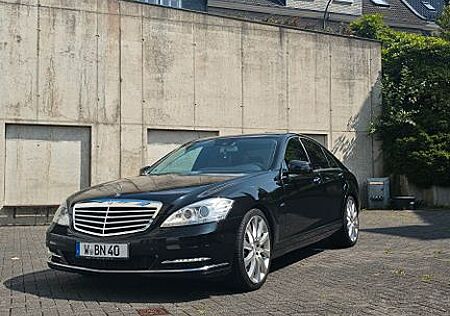 Mercedes-Benz S 350 BlueTEC -