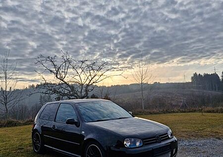 VW Golf Volkswagen 1.4 Basis
