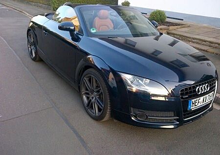 Audi TT 3.2 - 250 PS SH, SHZ, Navi, Leder , 19 Zoll,