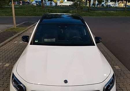 Mercedes-Benz GLB 220 d DCT -