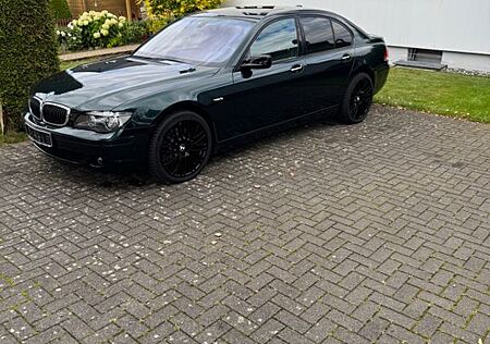 BMW 750i A -