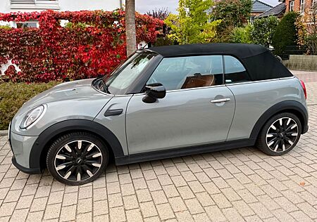 Mini Cooper Cabrio , harman kardon, nur 14 .000 km