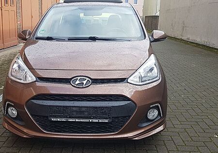 Hyundai i10 Edition 8-fach Alu PDC SHZ Faltdach Schecheft