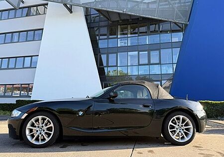 BMW Z4 Roadster 3.0si*INDIVIDUAL*M*LEDER*AUT*XENON*