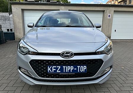 Hyundai i20 1.2 GO/1.Hand/Scheckheftgepflegt/Klima