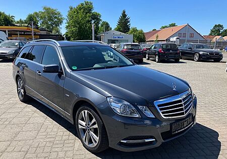 Mercedes-Benz E 200 CGI BlueEfficiency-Leder-AHK-Top Zustand