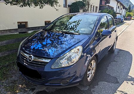 Opel Corsa D 1.2 mit Winterreifen