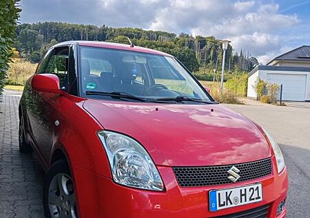 Suzuki Swift 1.5 Comfort+/Sitzheizung/TÜV/3. Hand