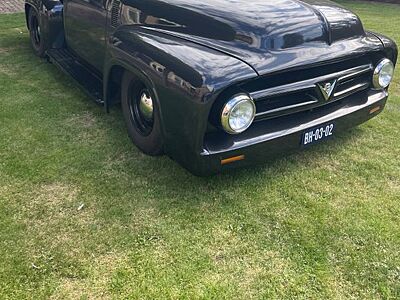 Ford F 100