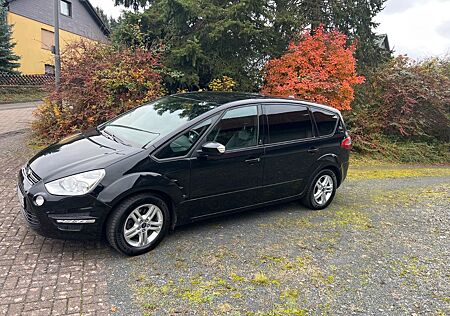 Ford S-Max 2,0TDCi 103kW Champions Edition Champi...