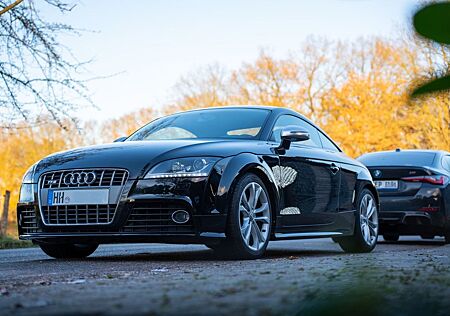 Audi TTS Coupe quattro 19 Zoll 8-fach Traumzustand