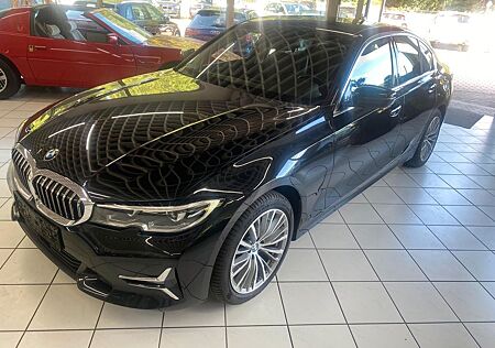 BMW 320d xDrive Luxury Line Automatik M-Lenkrad 1.Hd