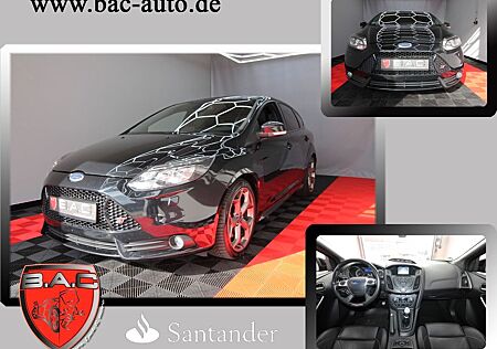 Ford Focus Lim. ST Xenon Leder-Sport-Paket Navi