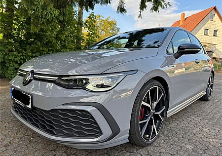 VW Golf Volkswagen 2.0 TDI GTD DSG 19"Estoril NAVI AHK WKR CAM