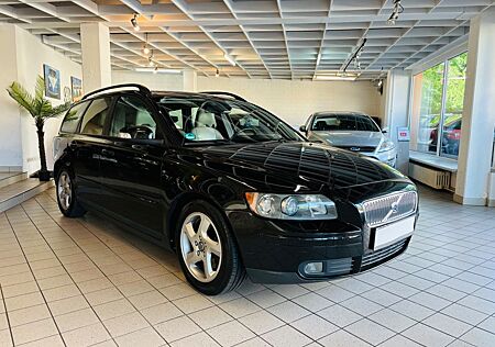 Volvo V50 Kombi 2.0 D Summum