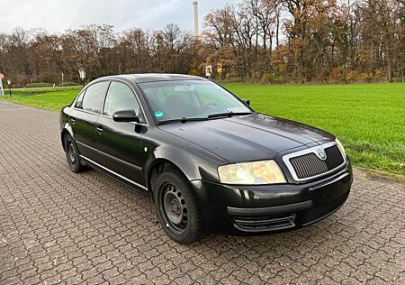 Skoda Superb Comfort *Navi*Xenon*ALU*AHK*