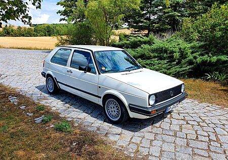 VW Golf Volkswagen GL, Top Zustand kompl. Historie 68900km